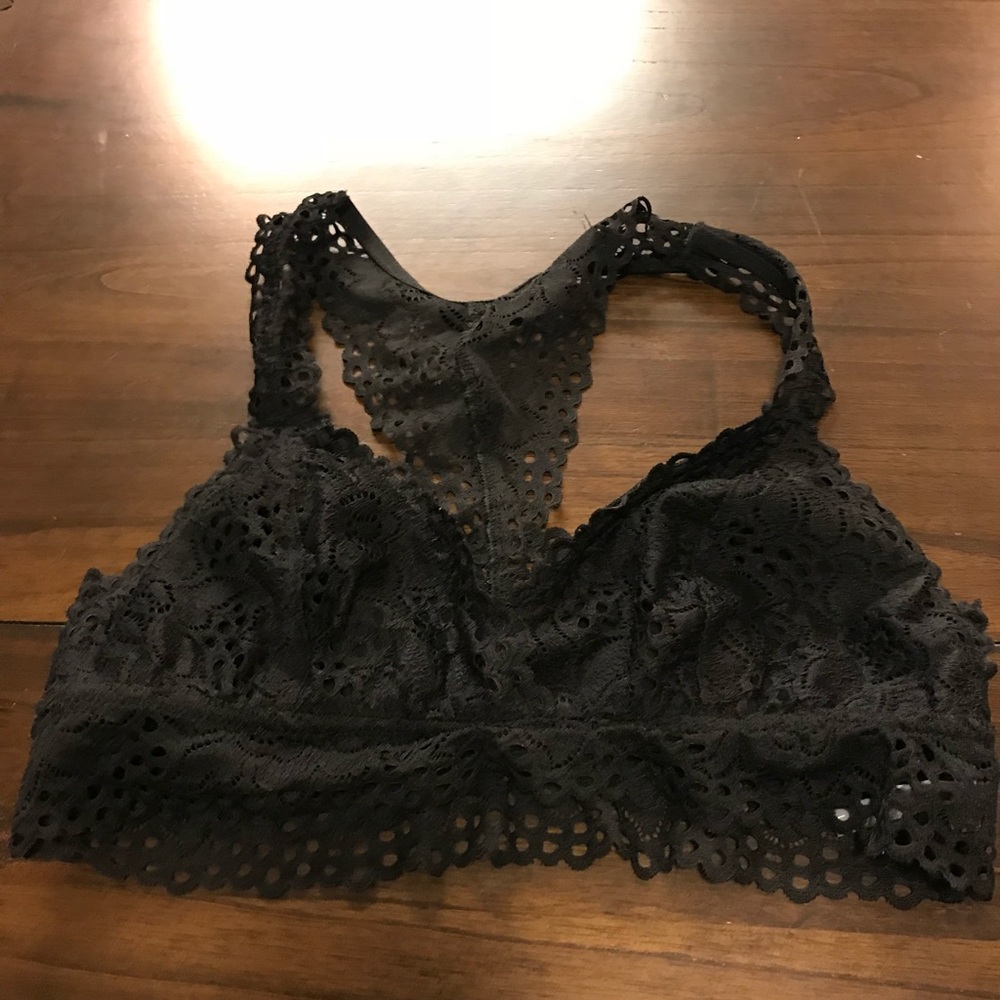 LIKE NEW AERIE BRALETTE.  BLACK